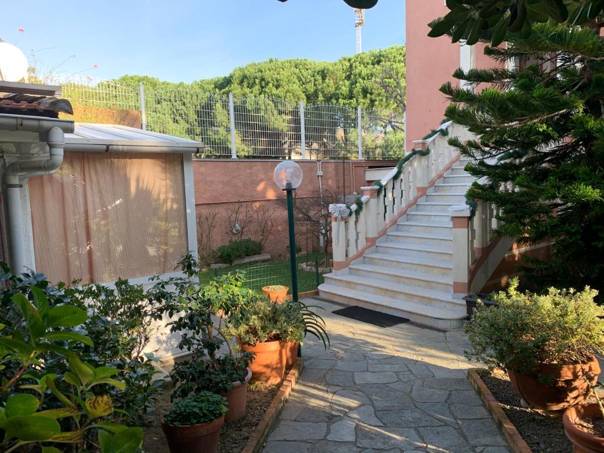 Resort Dependance Di Villa Rosa Maria Savona Dış mekan fotoğraf